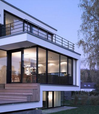 Остекление коттеджей в Москве